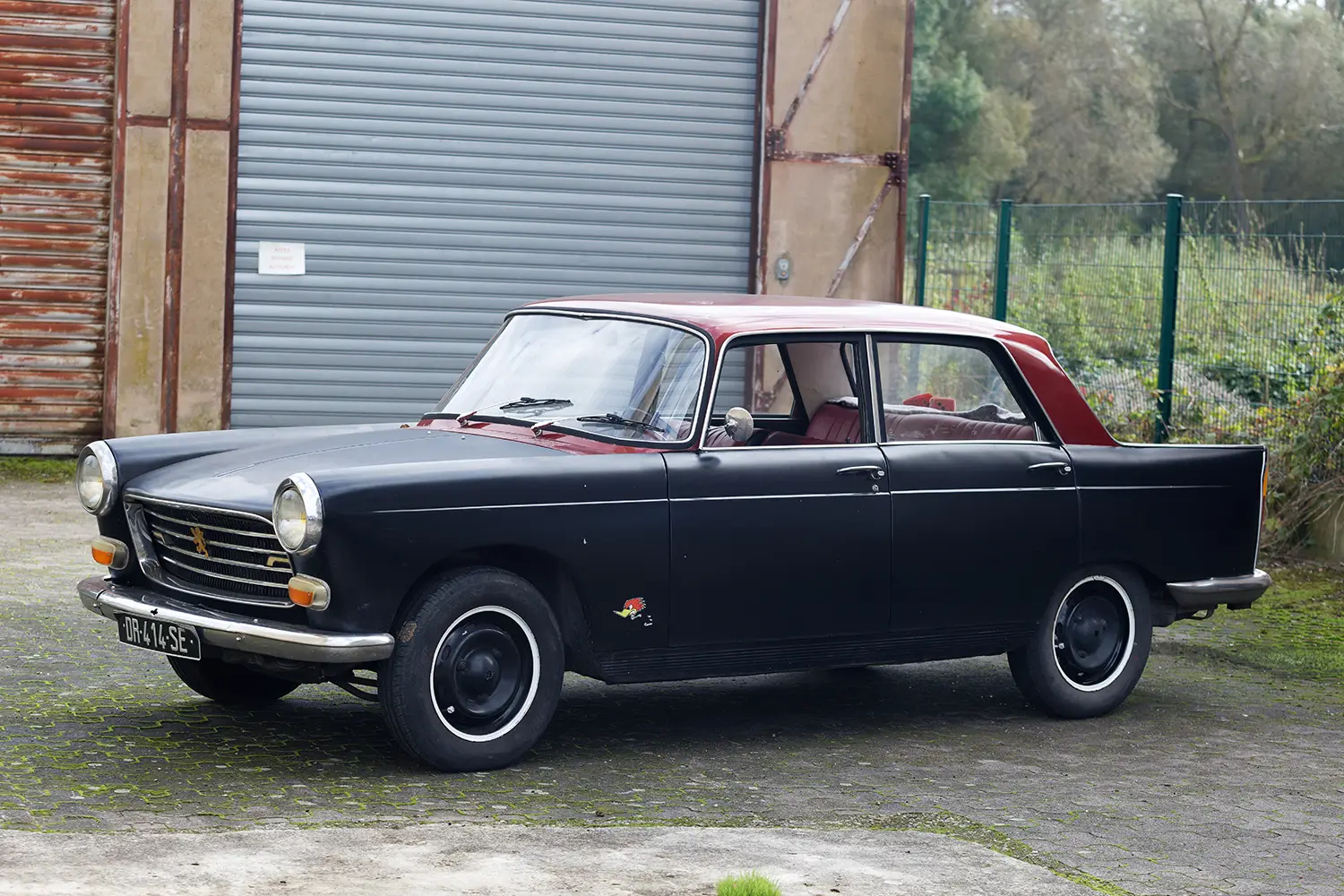 1 icone Peugeot 404